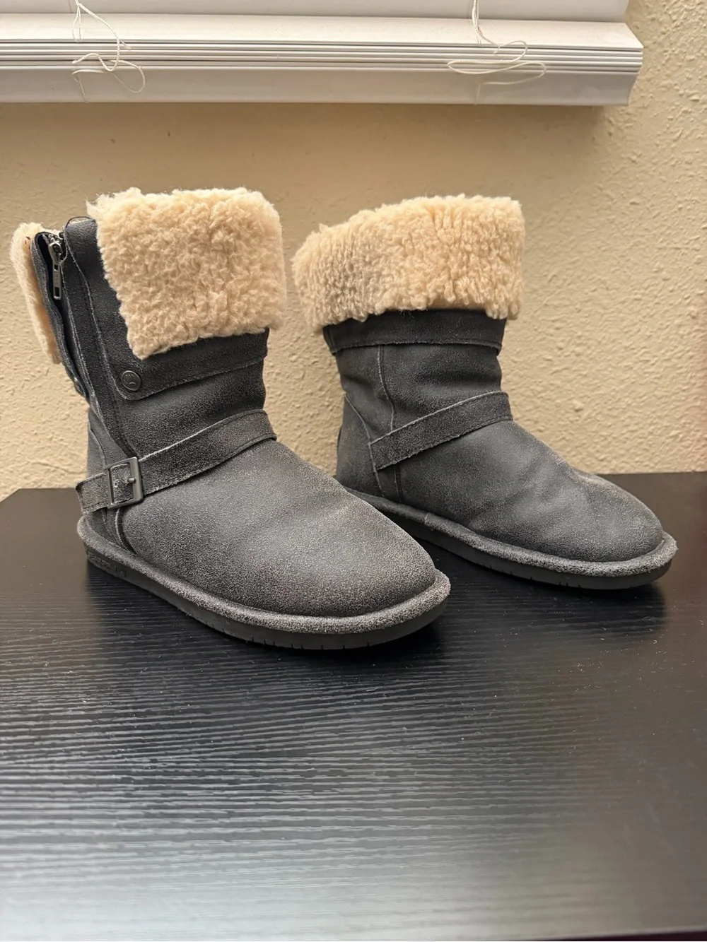 BearPaw rugged cozy